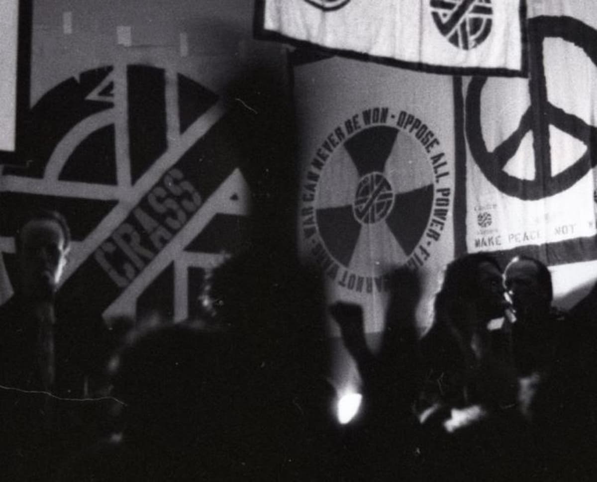 Live at Northampton Roadmender 27 Feb 1982