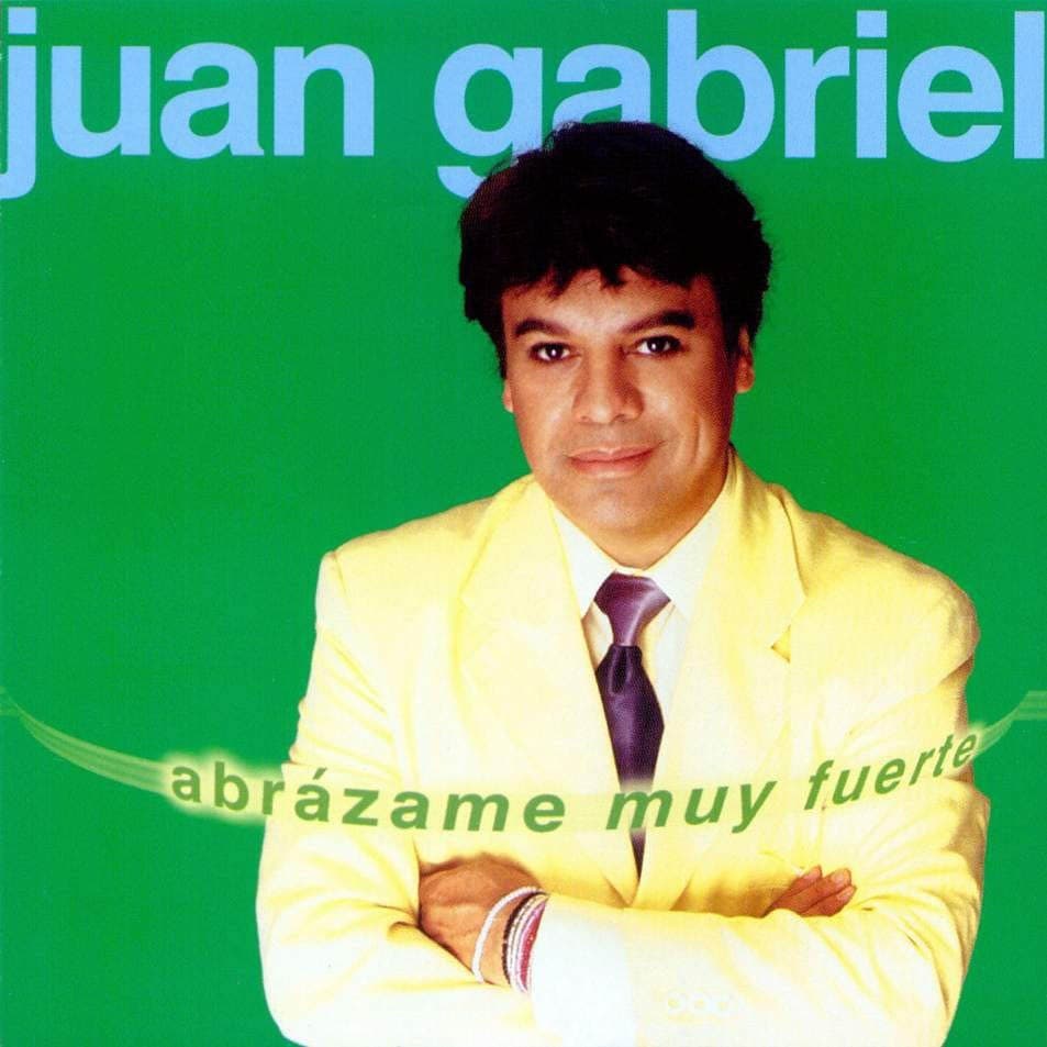 Abrázame muy fuerte