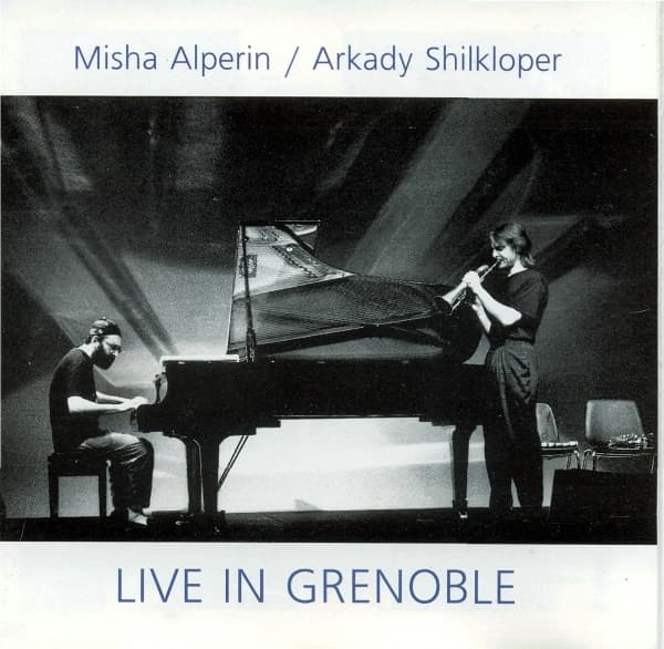 Live in Grenoble