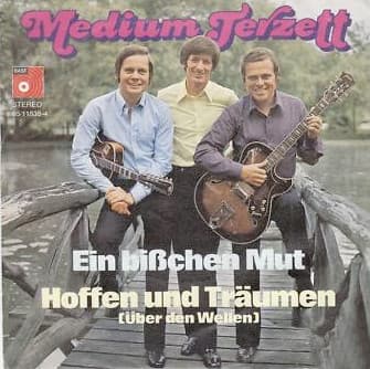 Ein bißchen Mut / Hoffen und Träumen (Über den Wellen)