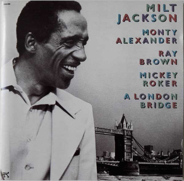 A London Bridge