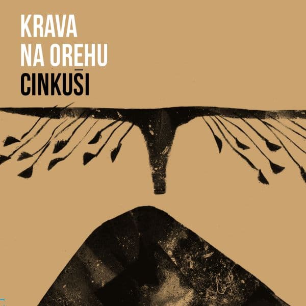 Krava na orehu