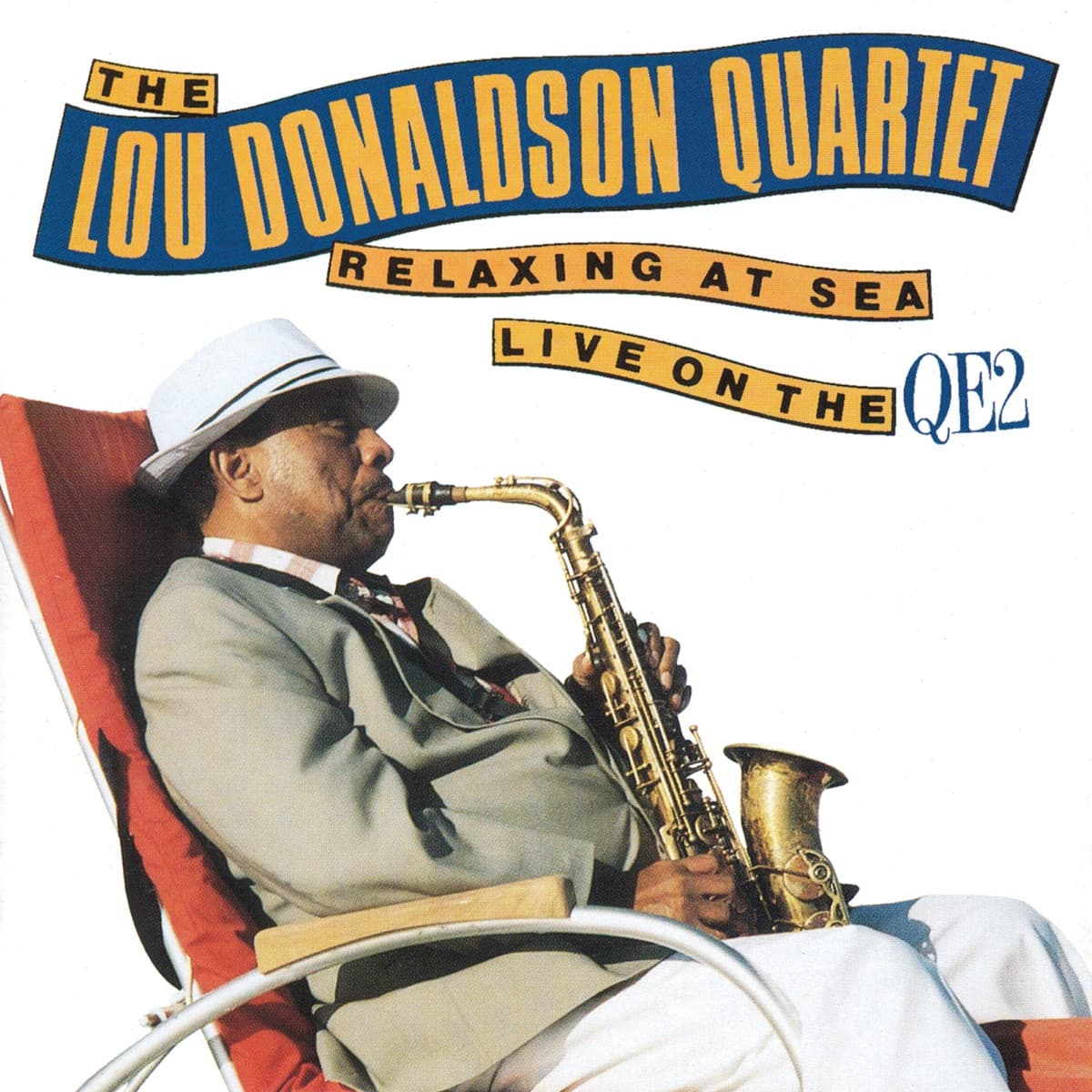 Relaxing At Sea - Live On The QE2