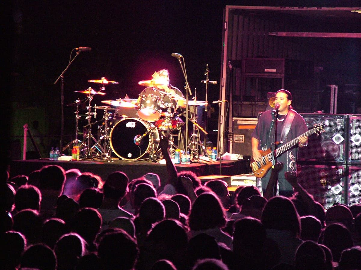 Los Lonely Boys