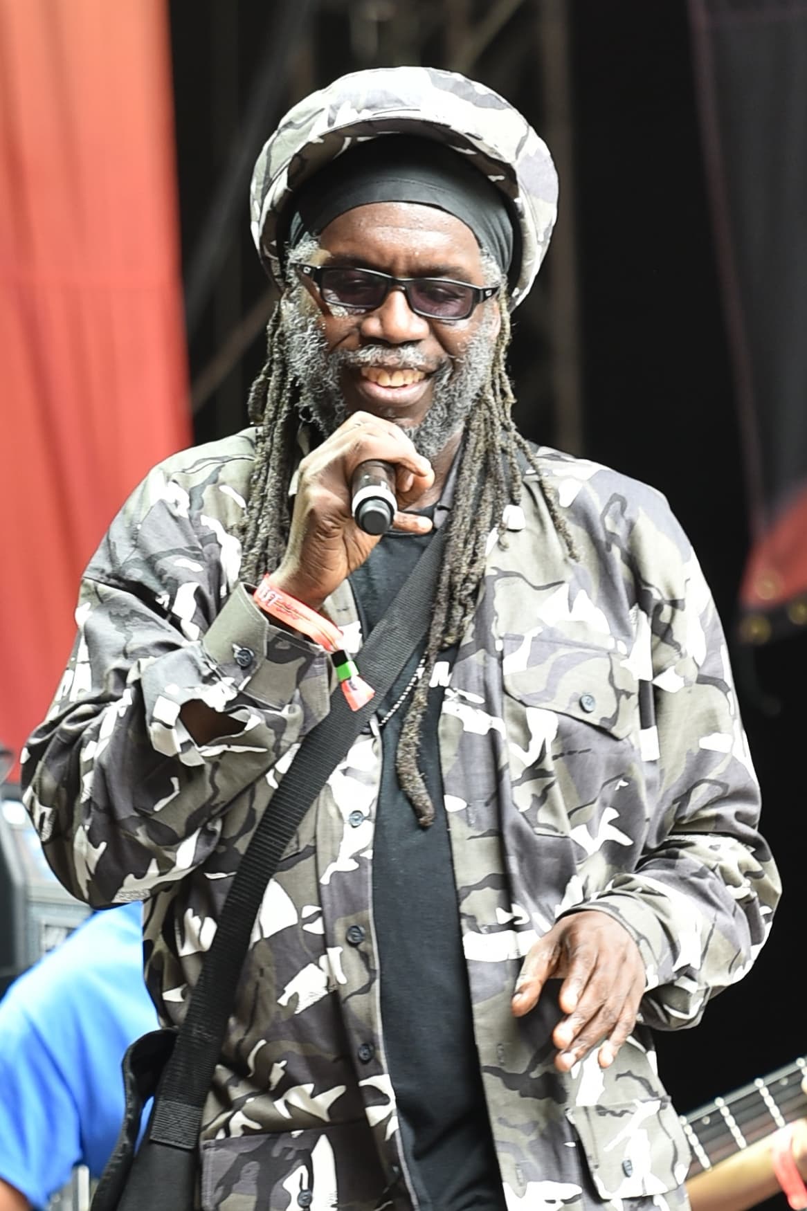 Macka B