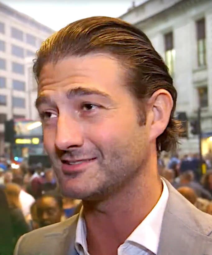 Oliver Tompsett