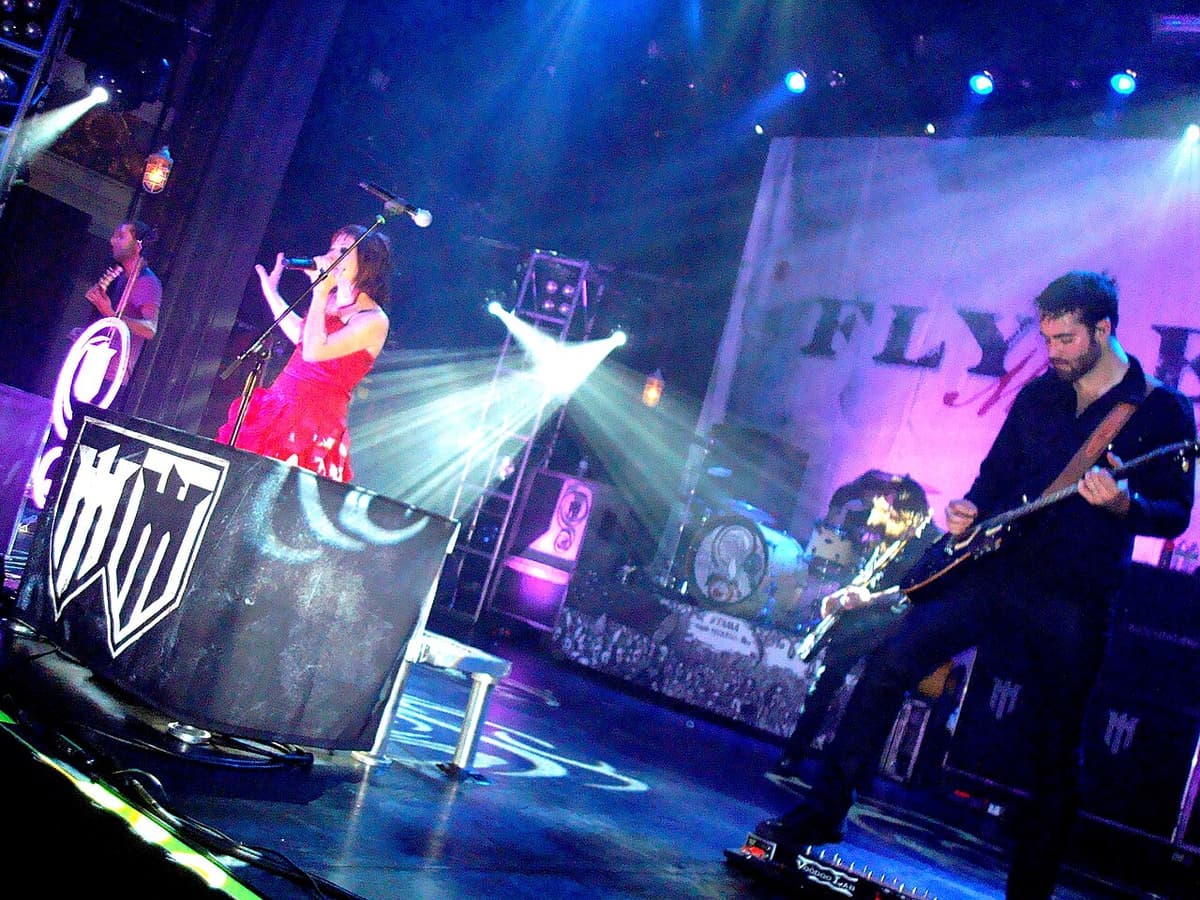 Flyleaf